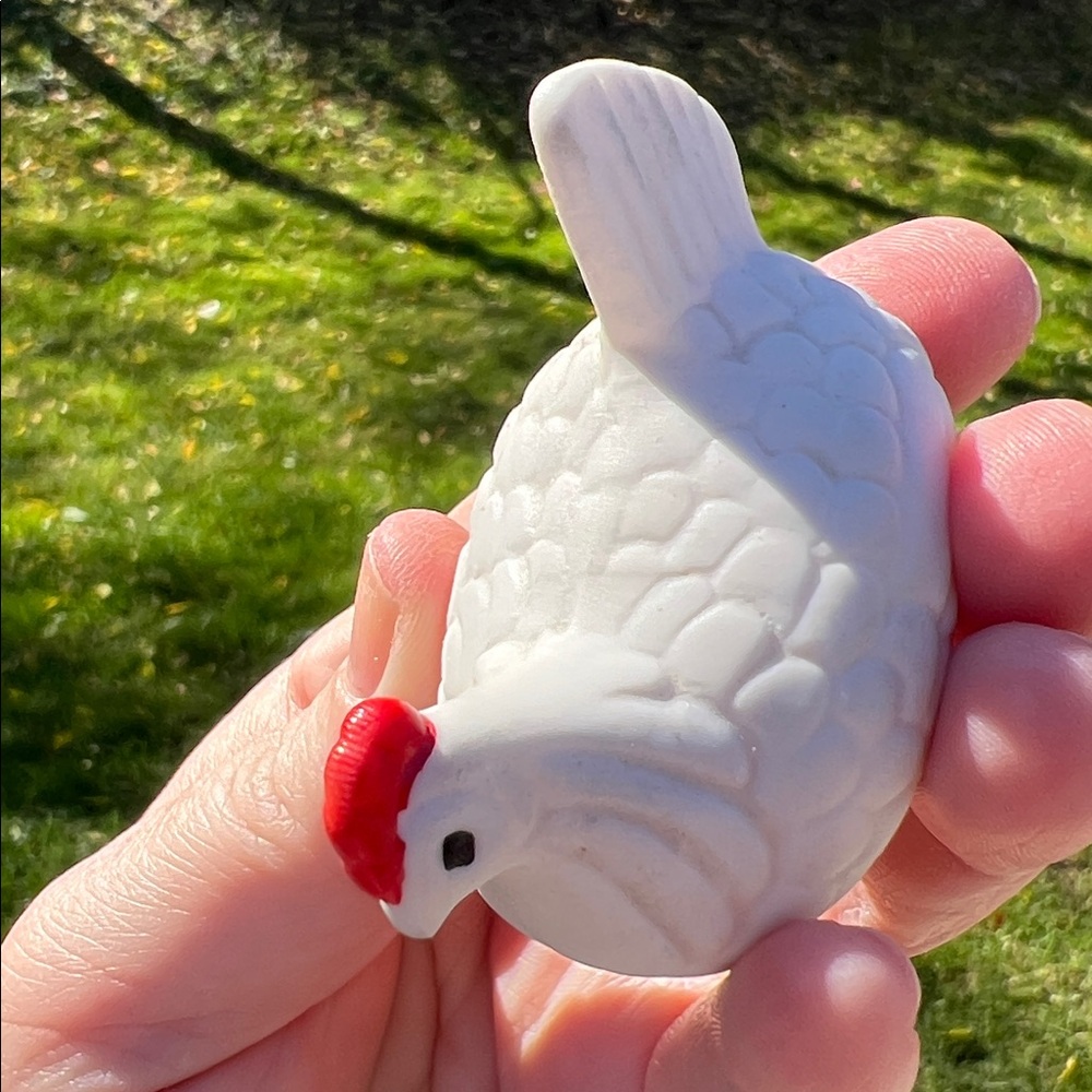 Vintage Miniature White and Red Ceramic Salt Cellar Hen on Nest Figurine USA - Picture 6 of 8
